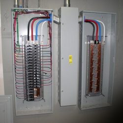 An mlo panelboard has a main circuit breaker.